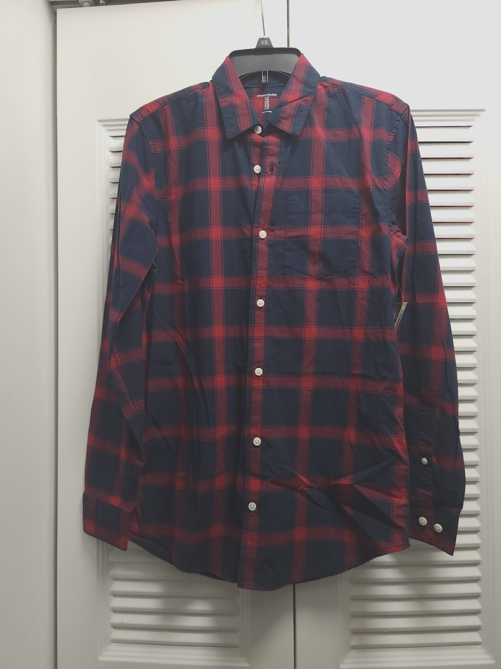 Amazon Essentials Men's XS Red & Navy Plaid Button-Up Shirt NWT Stretch